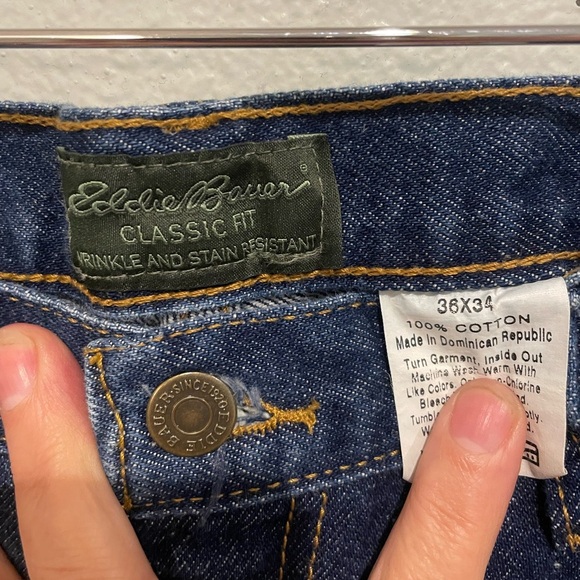 Eddie Bauer Men's Deep Blue Straight Jeans - Picture 3 of 4